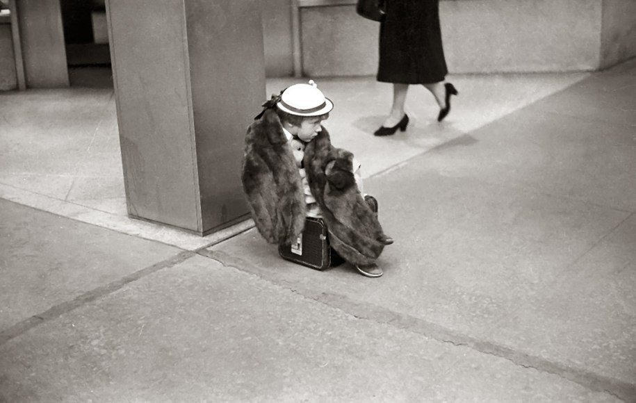Alberto Korda, Fidel Castro in America, 1959, Subway, Sous Les Etoiles Gallery