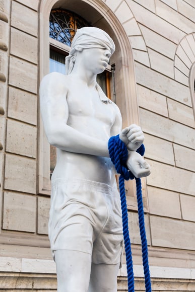 Reza Aramesh, Action 190: At 5:00 am Wednesday 9 July 2014, 2017 Hand carved Carrara marble,&nbsp;247 x 80 x 83 cm (94.5 x 31.5 x 32.7 in),&nbsp;2 unique edtions + AP&nbsp;