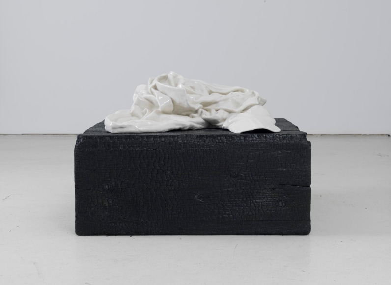 Reza Aramesh, Action 146: Friday April 25, 2003 at 07:55, 2015