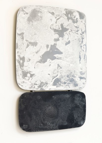 Nick Moss, Some kinda white over some kina black, 2019