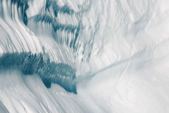 Diane Tuft, Reaching Out, De Quervain Havn, Greenland, 2016