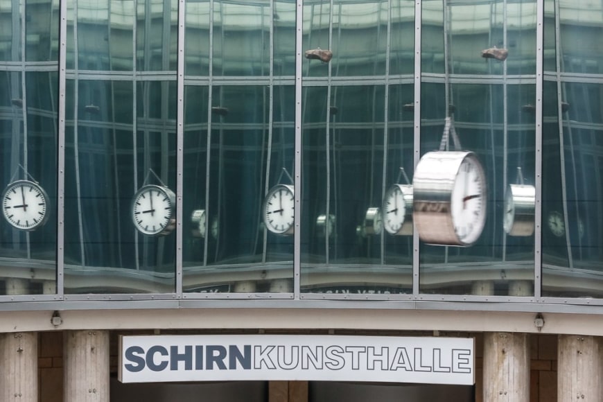 Alicja Kwade, The Void of the Moment in Motion, Installation at Schirn Kunsthalle Frankfurt