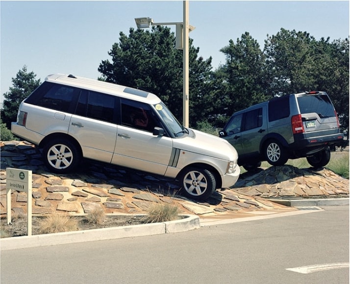 Buck Ellison, Untitled (Cars), 2008. Courtesy the artist, Balice Hertling Galerie, Paris, and Park View, Los Angeles. Photo credit: Aur&eacute;lien Mole.