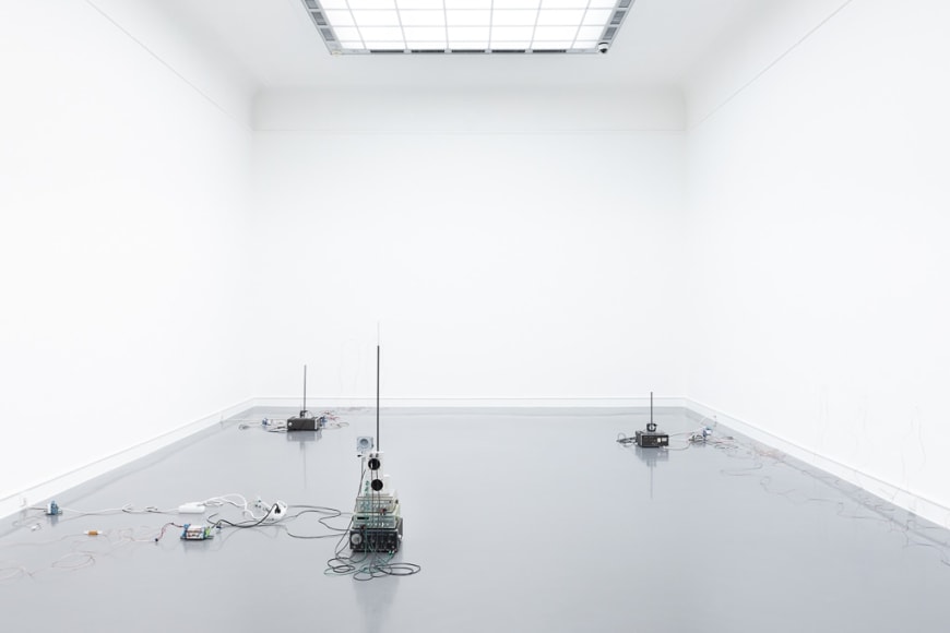 Nina Canell and Robin Watkins, Flexions