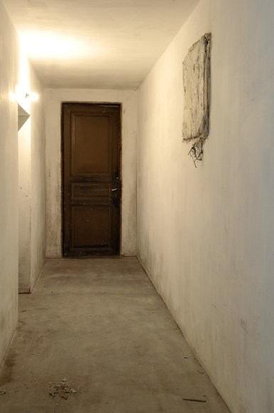 Mike Nelson, Installation view: I, Imposter