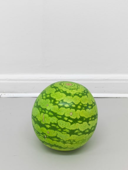 Alicja Kwade. Marsmelone, 2015