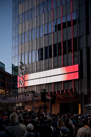 Doug Aitken, MIRROR, 2013, Seattle Art Museum
