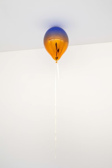 Jeppe Hein, Medium Blue and Medium Orange Mirror Balloon, 2019