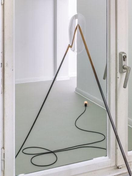 Alicja Kwade, Installation view: Monologue from the 11th Floor Haus am Waldsee, Berlin, 2015