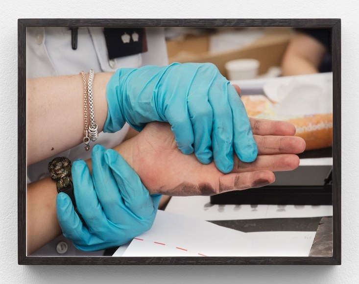 Marina Pinsky, Woman and Child 8, 2016. Courtesy the artist and C-L-E-A-R-I-N-G, Brooklyn/Brussels.