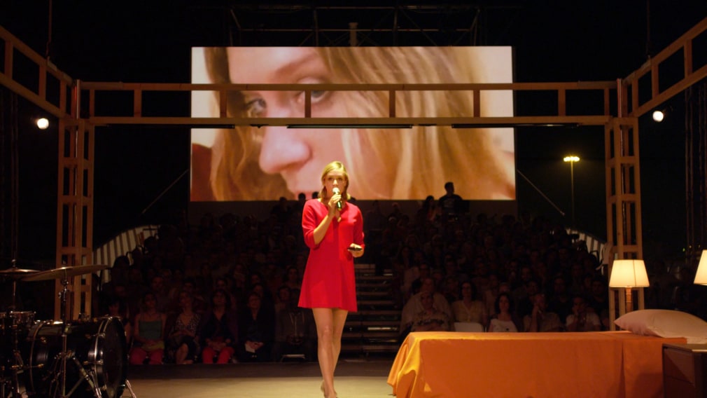 Doug Aitken, Black Mirror performance, 2011