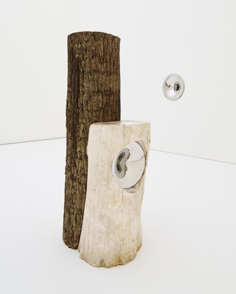 Installation view: Alicja Kwade, Die Notwendigkeit der Dinge (The Necessity of Things), museum Voorlinden, Wassenaar. Photo: Antoine van Kaam