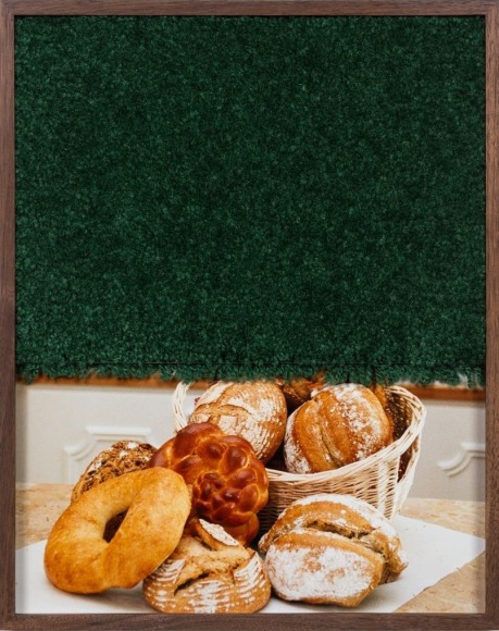 Elad Lassry, Untitled (Bagel, Challah, Boule), 2014