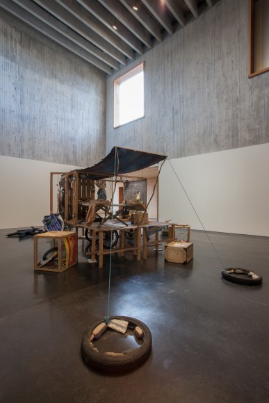 Mike Nelson, Lionheart, Installation view, The New Art Gallery Walsall, 2018.