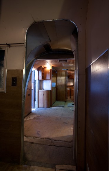 Mike Nelson, Quiver of Arrows, Installation at 303 Gallery, New York, 2010