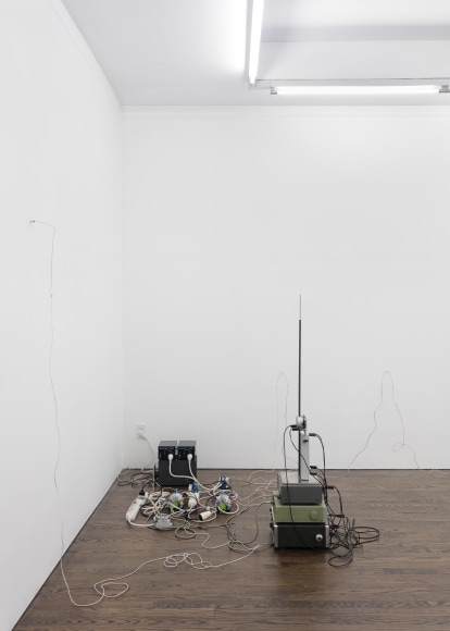 Nina Canell, Installation view:&nbsp;Viscosity,&nbsp;The Artist&rsquo;s Institute,&nbsp;2017, Photo:&nbsp;Charles Benton