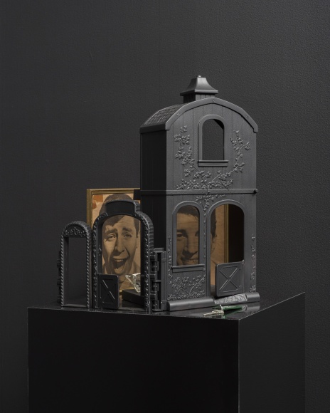 Jonathan Horowitz & Rob Pruitt, Peacock Hill Dollhouse (Dean & Jerry)