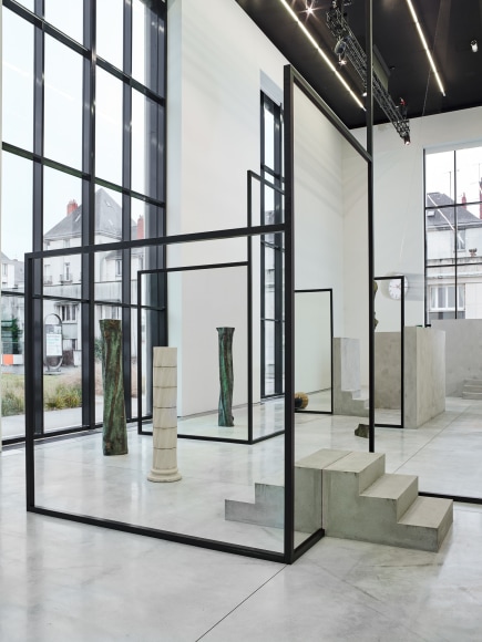 Installation view: Alicja Kwade,The Resting Thought, Centre De Création Contemporaine Olivier Debré, Tours, 2019, Photo: François Fernandez