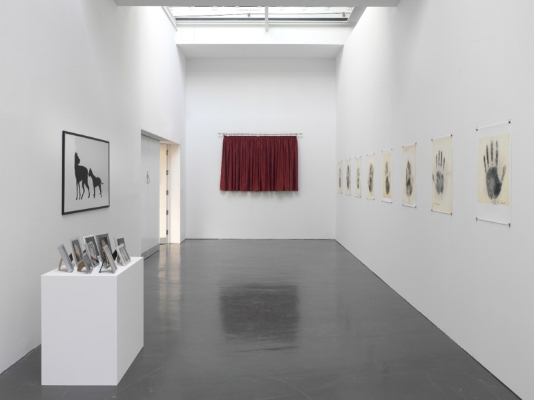 Hans-Peter Feldmann, Installation view: An Art Exhibition, Kunsthalle Düsseldorf, 2010