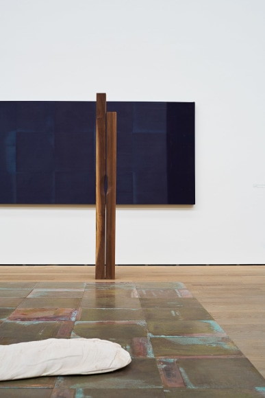 Installatation view: Katinka Bock - Smog / Tomorrow’s Sculpture, Mudam Luxembourg, 2018, Photo: Johannes Schwartz
