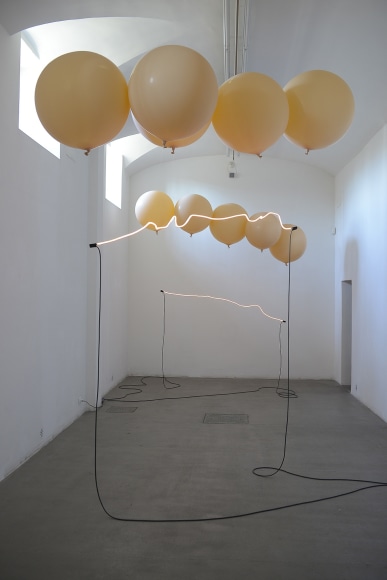 Sam Falls, Exhibition view: Fondazione Giulinai, Rome, 2015. Photo: Giorgio Benni