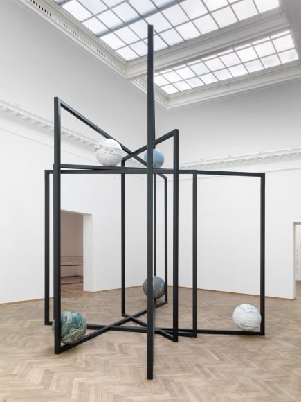 Alicja Kwade, DrehMoment, 2018