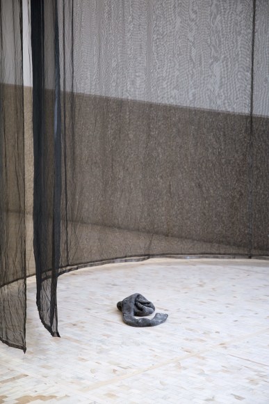 Nina Canell, Installation view: Ayrton, Museo Tamayo, Mexico City, 2017