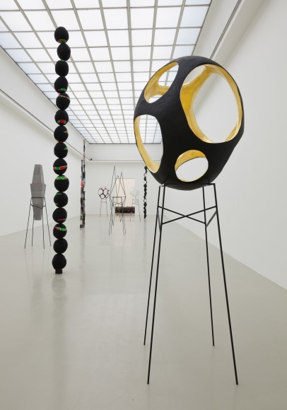 Eva Rothschild, Installation view: Hot Touch, Kunstverein Hannover, 2011