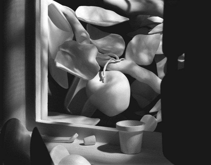 James Casebere, Golden Apple, 1986