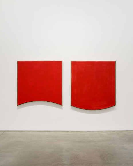 Installation view:&nbsp;Jacob Kassay, Chelsea, 303 Gallery, New York, 2024. Photo: Justin Craun