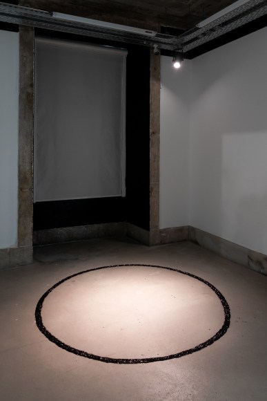 Installation view: Kim Gordon, Object of Projection, curated by Lawrence English, gnration, Braga, Portugal., Photo: Adriano Ferreira Borges