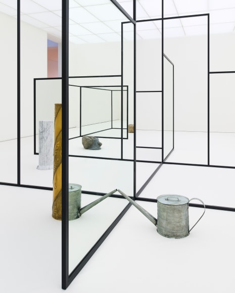 Installation view: Alicja Kwade, Die Notwendigkeit der Dinge (The Necessity of Things), museum Voorlinden, Wassenaar. Photo: Antoine van Kaam