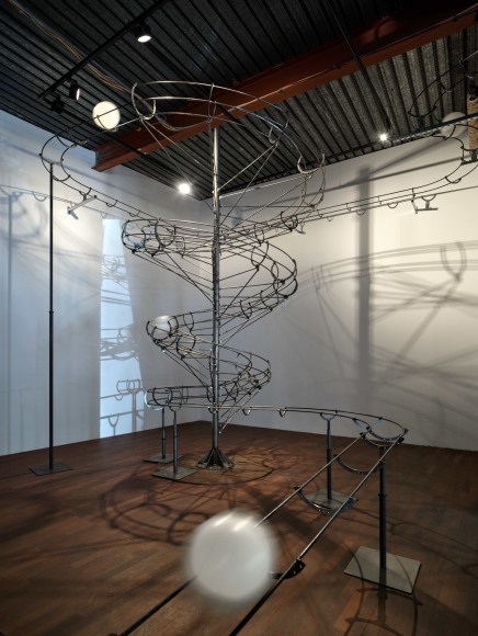 Installation view: Jeppe Hein, Distance, konschtal Esch, Luxembourg - (c) Christof Weber