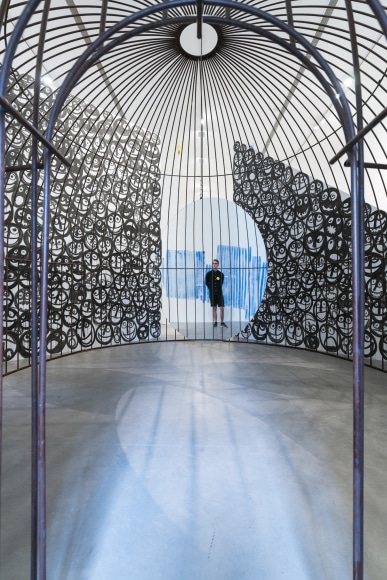 Installation view: Jeppe Hein, Your Way, Château La Coste, Le Puy-Sainte-Réparade, 2017