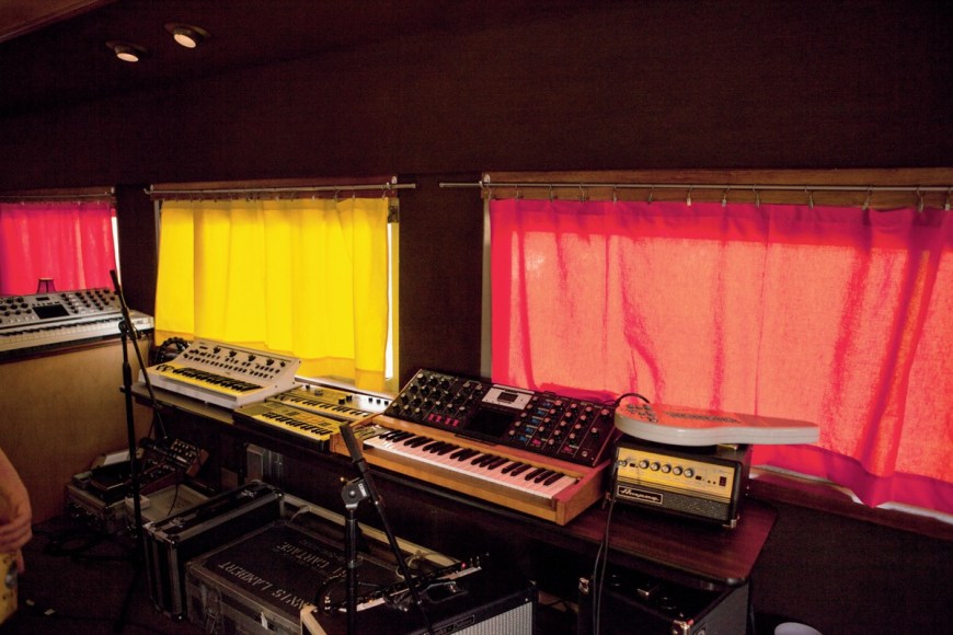 Doug Aitken, Station to Station, 2013