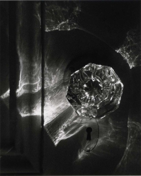 Ruth Bernhard N&ordm;3 Doorknob