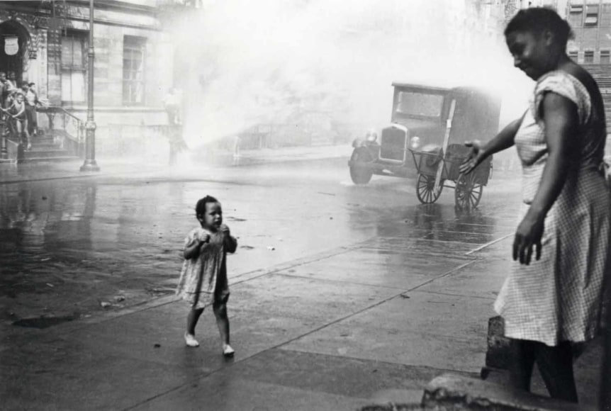 Helen Levitt NYC 1942