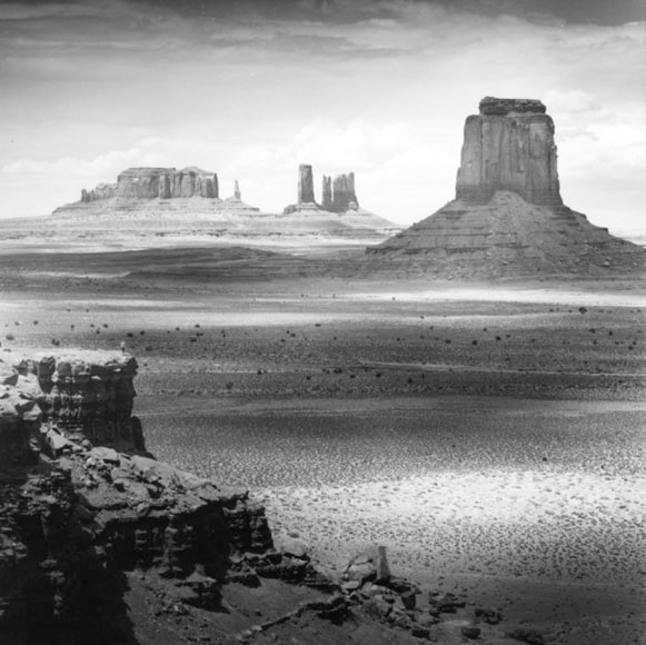 Tseng Kwon Chi Monument Valley