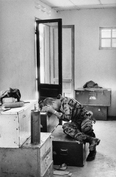 Larry Burrows Vietnam 1965