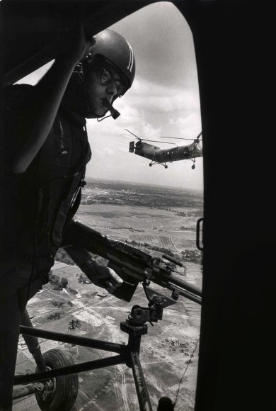 Larry Burrows Vietnam 1964