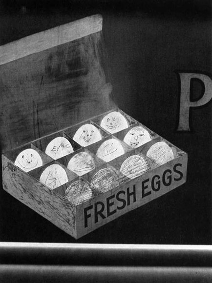 Helen Levitt New York (FRESH EGGS), c. 1939