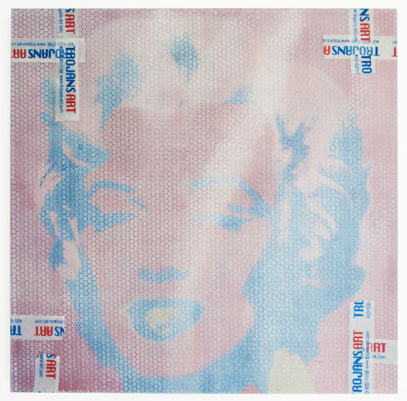 Shen_Shaomin_Handle_with_Care_No.20_Oil_on_canvas_91.5x91.5cm_2014