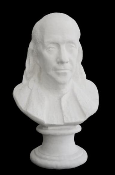 Li_Hongbo_Bust_of_Franklin_Paper_56x38x27cm_2018