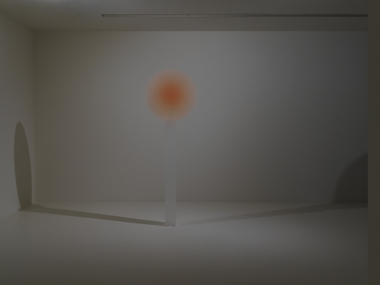 Installation view: Helen Pashgian, New Lenses and Spheres