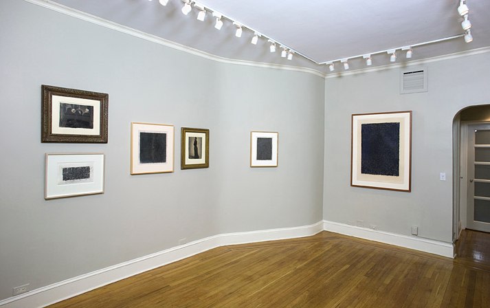 Installation view of Jasper Johns / Georges Seurat Drawings at Craig F. Starr Gallery