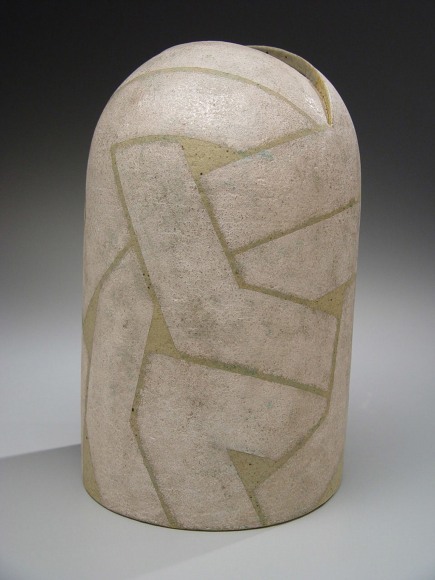 KURIKI TATSUSUKE Rounded, leaning vase with linear patterning and metallic glaze 