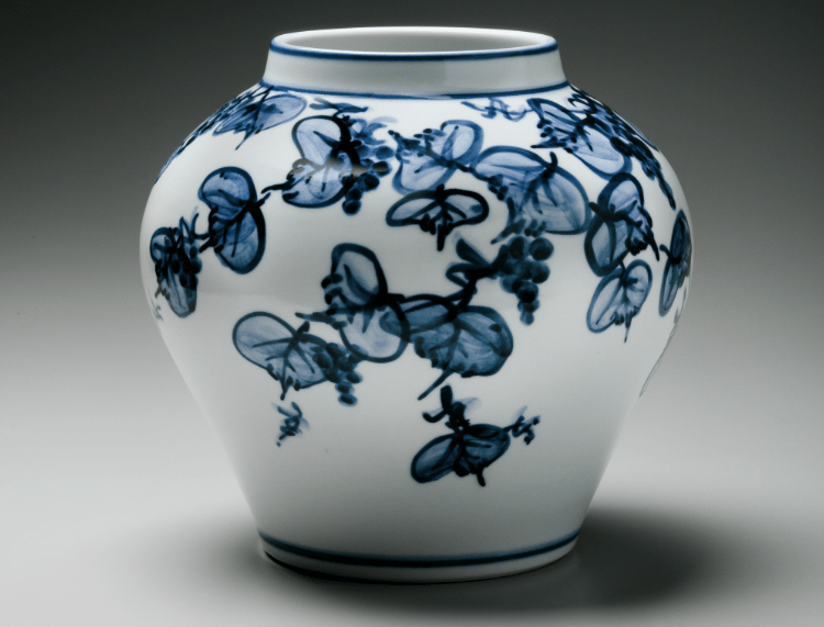Kondō Hiroshi (Japanese, 1936&ndash;2012).&nbsp;Jar with Grapevine, circa 2009. Glazed porcelain, 9 1/16 &times; 9 7/16 &times; 9 7/16 in. (23 &times; 24 &times; 24 cm). Carol and Jeffrey Horvitz Collection. (Photo: Richard P. Goodbody and John Morgan)
