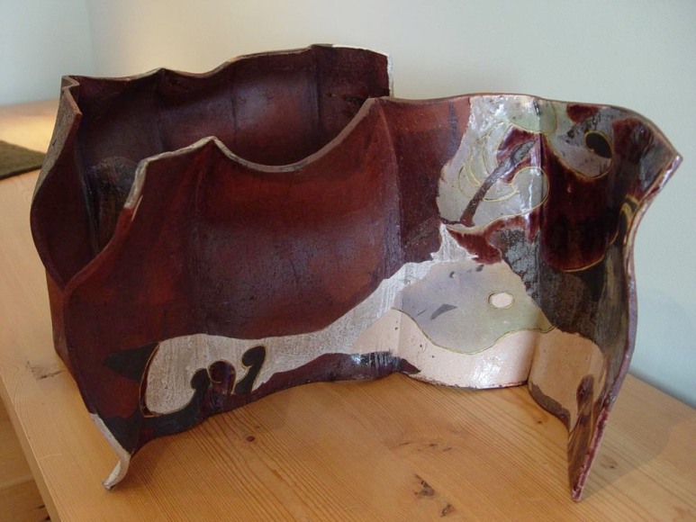 Pair of undulating screen-like forms with abstract kutani-glazed rimpa-inspired decoration of waves, 2012