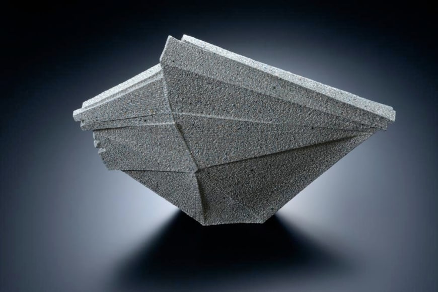 Horizontal sculpture with extended triangular corner, 2012