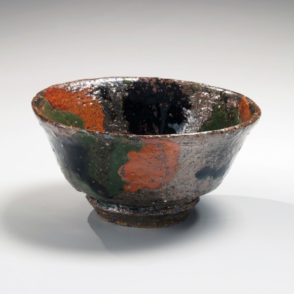 Sencai&nbsp;three-color splashes on a brown ground bowl, ca. 1963